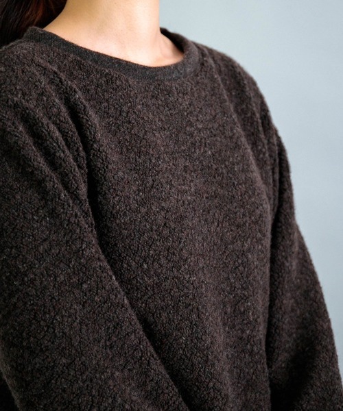 OMNIGOD（オムニゴッド）の「[OMNIGOD womens / オムニゴッド] リサイクルウールパイル クルーネックセーター（ニット/セーター・レディース・ブラウン/グレー/ブラック/アイボリー/ネイビー・3/2）」の21枚目の写真