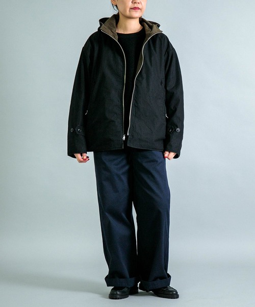 OMNIGOD（オムニゴッド）の「[OMNIGOD womens / オムニゴッド] リサイクルウールパイル クルーネックセーター（ニット/セーター・レディース・ブラウン/グレー/ブラック/アイボリー/ネイビー・3/2）」の17枚目の写真