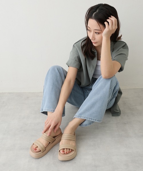 DEMETER(デメテル)の「軽量 厚底ソール ダブルベルトサンダル(サンダル・レディース・ブラック/ベージュ・S/M/L/LL)」の17枚目の写真