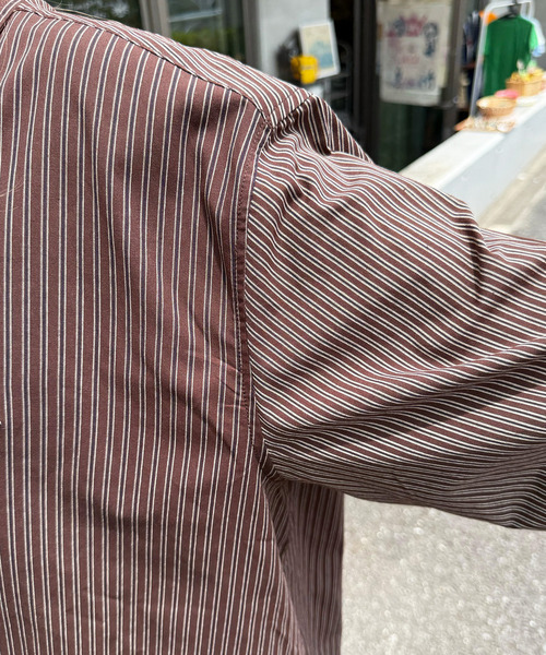 DOUBLE NAME（ダブルネーム）の「【m:rex】ミニ恐竜ワッペンクレイジーストライプシャツ（シャツ/ブラウス・レディース・ベージュ/ブラウン/ブルー・FREE）」の8枚目の写真