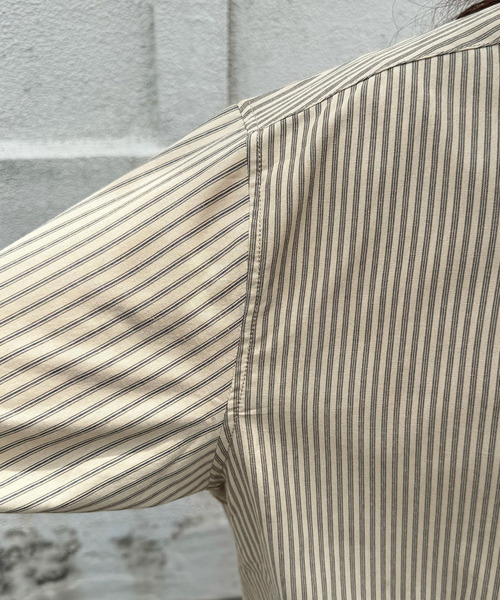 DOUBLE NAME（ダブルネーム）の「【m:rex】ミニ恐竜ワッペンクレイジーストライプシャツ（シャツ/ブラウス・レディース・ベージュ/ブラウン/ブルー・FREE）」の17枚目の写真