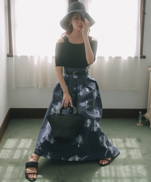 AND COUTURE（アンドクチュール）の「サンセットフラワータックフレアスカート（スカート・レディース・ブルー系その他/ホワイト系その他・SMALL/MEDIUM）」の11枚目の写真