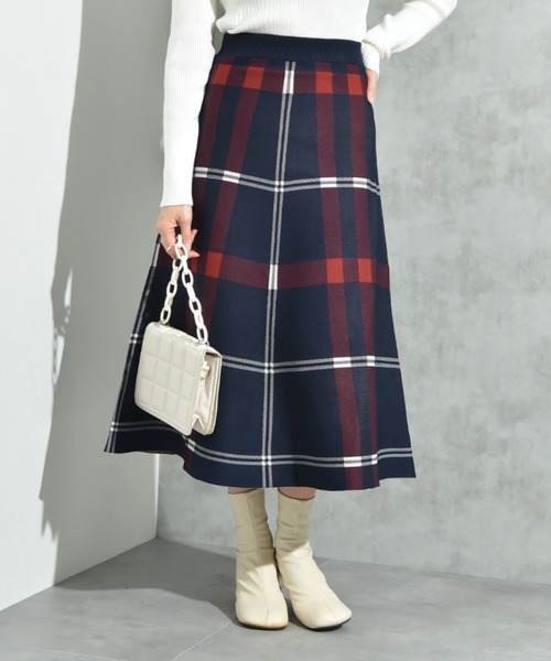 INTERPLANET(インタープラネット)の「BIGチェックニットスカート(スカート・レディース・ネイビー/ブラック/オフホワイト・FREE)」の3枚目の写真