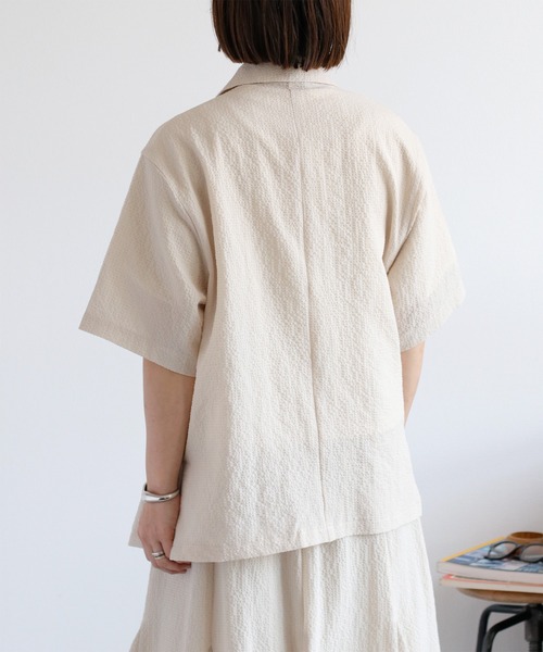 cepo（セポ）の「〈セットアップ対応〉速乾＆涼感 リサイクルポリサッカーテーラードジャケット（テーラードジャケット・レディース・ブラウン/ブラック/オフホワイト・M）」の15枚目の写真