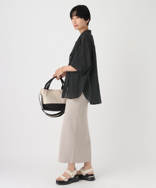 Elura（エルーラ）の「≪イージーケア≫アイロンいらず開襟シャツ/451699（シャツ/ブラウス・レディース・オフホワイト/ネイビー/ブラウン/ブラック/ピンク/グリーン/チャコールグレー・FREE/MEDIUM/SMALL）」の16枚目の写真