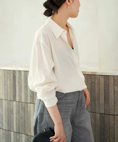plage（プラージュ）の「Sway Back Tuck シャツ（シャツ/ブラウス・レディース・アイボリー/ブラウン・FREE）」の9枚目の写真