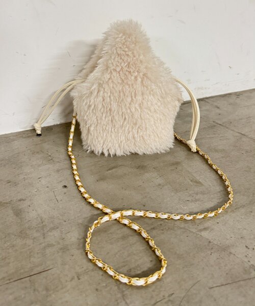 LOUNGEDRESS(ラウンジドレス)の「【GALENA/ガレナ】ワンハンドルファーチェーンバッグ(ハンドバッグ・レディース・キャメル/アイボリー・FREE)」の1枚目の写真