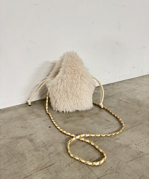 LOUNGEDRESS(ラウンジドレス)の「【GALENA/ガレナ】ワンハンドルファーチェーンバッグ(ハンドバッグ・レディース・キャメル/アイボリー・FREE)」の14枚目の写真