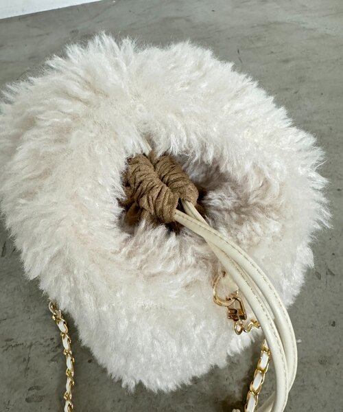 LOUNGEDRESS(ラウンジドレス)の「【GALENA/ガレナ】ワンハンドルファーチェーンバッグ(ハンドバッグ・レディース・キャメル/アイボリー・FREE)」の9枚目の写真