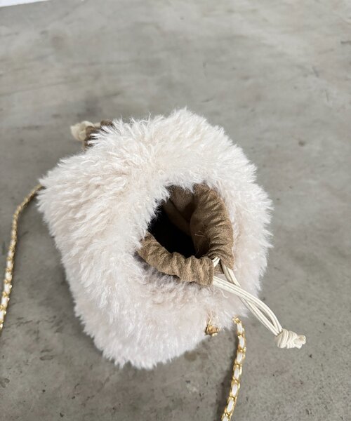 LOUNGEDRESS(ラウンジドレス)の「【GALENA/ガレナ】ワンハンドルファーチェーンバッグ(ハンドバッグ・レディース・キャメル/アイボリー・FREE)」の8枚目の写真