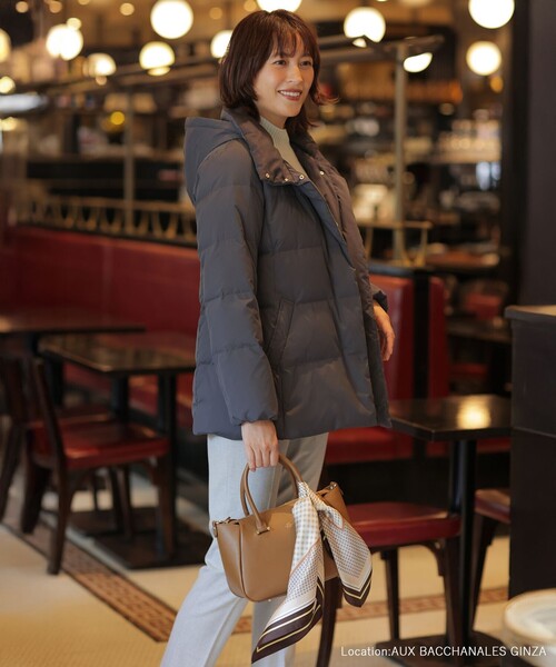 J.PRESS（ジェイプレス）の「houndstooth スクエア スカーフ（バンダナ/スカーフ・レディース・ブラウン系5/ネイビー系5・F）」の3枚目の写真