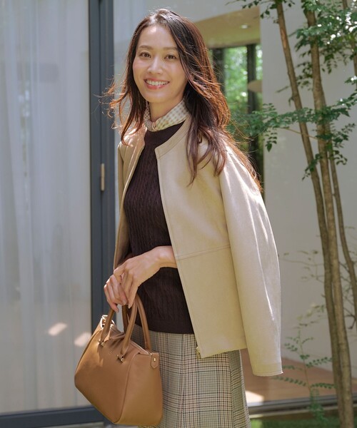 J.PRESS（ジェイプレス）の「houndstooth スクエア スカーフ（バンダナ/スカーフ・レディース・ブラウン系5/ネイビー系5・F）」の11枚目の写真