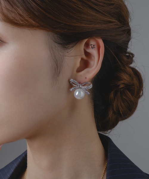 Os accessory(オズアクセサリー)の「Os -オズ- 【金属アレルギー対応】パールリボンピアス(ピアス(両耳用)・レディース・ゴールド/シルバー・ONE SIZE)」の14枚目の写真