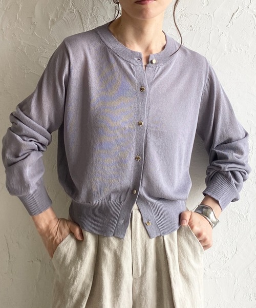 She's Closet(シーズクローゼット)の「UVカット 接触冷感 ショート丈 金ボタン 長袖 シアー ニットカーディガン(カーディガン/ボレロ・レディース・ブラック/オフホワイト/ネイビー/グレー/レッド・FREE)」の4枚目の写真