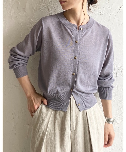 She's Closet(シーズクローゼット)の「UVカット 接触冷感 ショート丈 金ボタン 長袖 シアー ニットカーディガン(カーディガン/ボレロ・レディース・ブラック/オフホワイト/ネイビー/グレー/レッド・FREE)」の8枚目の写真