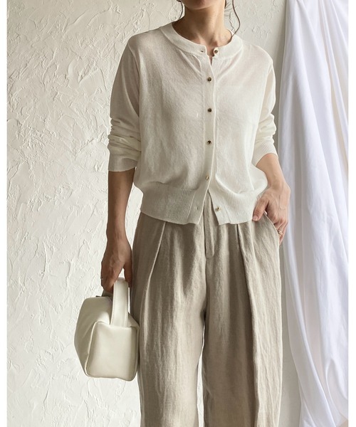 She's Closet(シーズクローゼット)の「UVカット 接触冷感 ショート丈 金ボタン 長袖 シアー ニットカーディガン(カーディガン/ボレロ・レディース・ブラック/オフホワイト/ネイビー/グレー/レッド・FREE)」の15枚目の写真