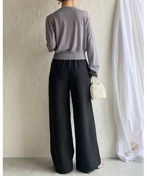 She's Closet(シーズクローゼット)の「UVカット 接触冷感 ショート丈 金ボタン 長袖 シアー ニットカーディガン(カーディガン/ボレロ・レディース・ブラック/オフホワイト/ネイビー/グレー/レッド・FREE)」の17枚目の写真
