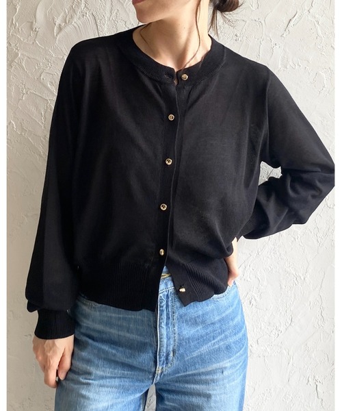She's Closet(シーズクローゼット)の「UVカット 接触冷感 ショート丈 金ボタン 長袖 シアー ニットカーディガン(カーディガン/ボレロ・レディース・ブラック/オフホワイト/ネイビー/グレー/レッド・FREE)」の20枚目の写真