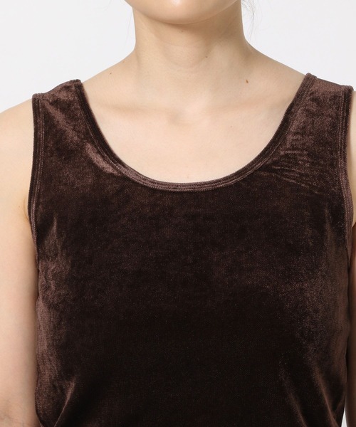 LOWRYS FARM(ローリーズファーム)の「ベロアタンク 577739(タンクトップ・レディース・ブラウン/アイボリー/ブラック/ネイビー・FREE)」の8枚目の写真