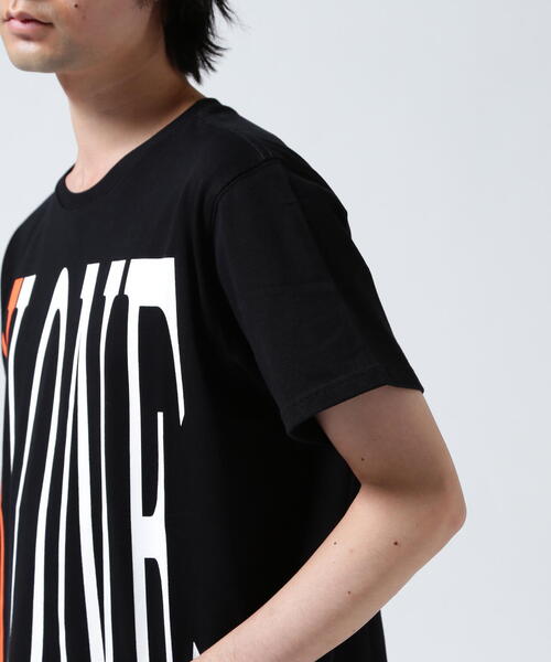 VLONE/ヴィーロン/CLASSIC LOGO-VLONE TEE_BLACK/ORANGE（Tシャツ