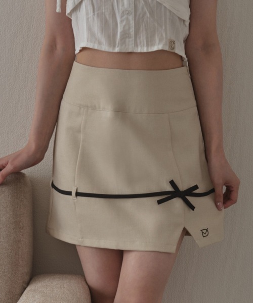 M DOLLY(エムドリー)の「*M DOLLY original*playful ribbon mini skirt/プレイフルリボンミニスカート(スカート・レディース・アイボリー/グレー・S/M)」の1枚目の写真