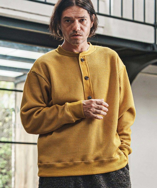 CAMBIO（カンビオ）の「msw1738- ウール混ビッグワッフルヘンリーネックニットソー(CAM-6649)（Tシャツ/カットソー・メンズ・ブラック/杢グレー/マスタード・M/L）」の4枚目の写真