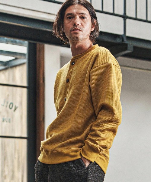 CAMBIO（カンビオ）の「msw1738- ウール混ビッグワッフルヘンリーネックニットソー(CAM-6649)（Tシャツ/カットソー・メンズ・ブラック/杢グレー/マスタード・M/L）」の5枚目の写真