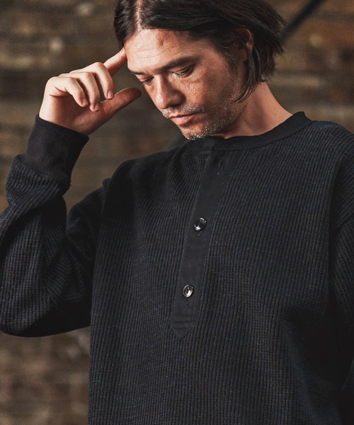 CAMBIO（カンビオ）の「msw1738- ウール混ビッグワッフルヘンリーネックニットソー(CAM-6649)（Tシャツ/カットソー・メンズ・ブラック/杢グレー/マスタード・M/L）」の18枚目の写真