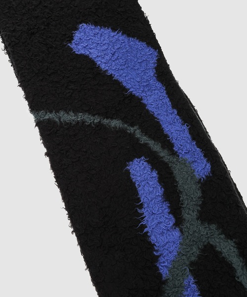 KHOKI（コッキ）の「Jacquard-design muffler（マフラー・メンズ・レッド/グリーン/ブラック・FREE）」の8枚目の写真