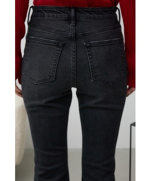 AZUL by moussy(アズールバイマウジー)の「AZUL DENIM オーバーダイ切替フレアデニム(デニムパンツ・レディース・ブルー/ライトブラック・MEDIUM/SMALL)」の10枚目の写真