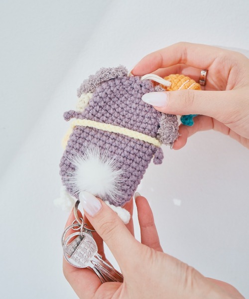 macaroni edge（マカロニエッジ）の「〈macaroni edge/マカロニエッジ〉毛糸のマスコット キーケース うさぎ（キーケース/キーアクセサリー・レディース・グレー/ピンク/ブラック/ホワイト・ONE SIZE）」の7枚目の写真