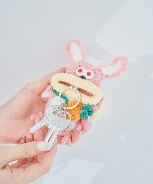 macaroni edge（マカロニエッジ）の「〈macaroni edge/マカロニエッジ〉毛糸のマスコット キーケース うさぎ（キーケース/キーアクセサリー・レディース・グレー/ピンク/ブラック/ホワイト・ONE SIZE）」の10枚目の写真