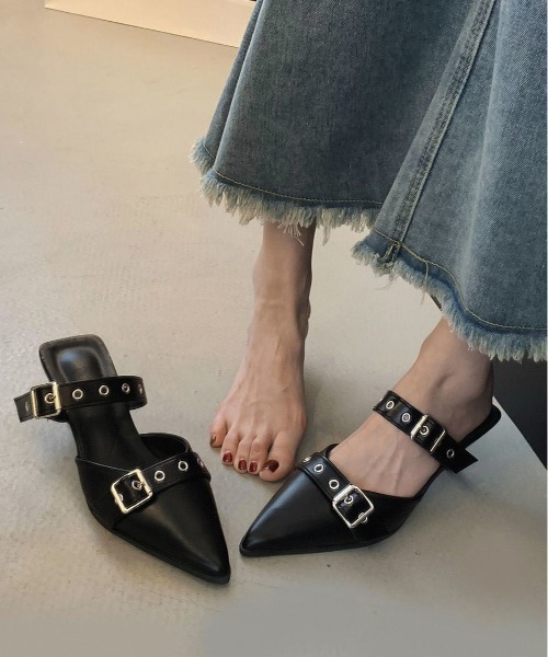 WEGO(ウィゴー)の「WEGO/スクエアトゥヒールパンプス(パンプス・レディース・シルバー/ホワイト/ブラック・MEDIUM/LARGE)」の3枚目の写真