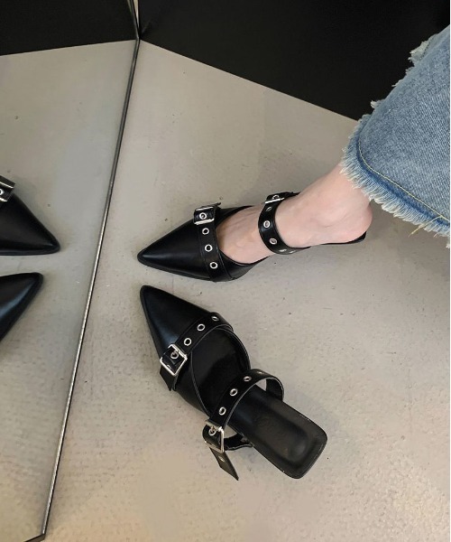 WEGO(ウィゴー)の「WEGO/スクエアトゥヒールパンプス(パンプス・レディース・シルバー/ホワイト/ブラック・MEDIUM/LARGE)」の18枚目の写真