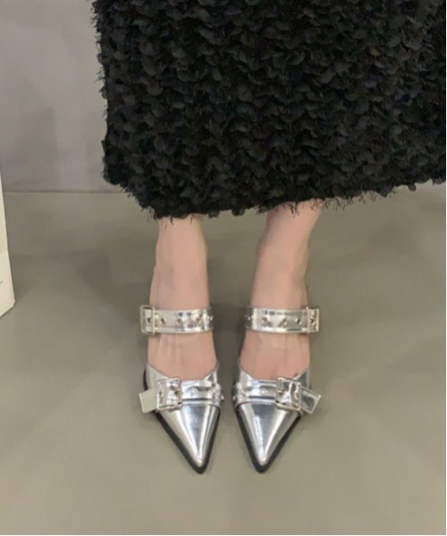 WEGO(ウィゴー)の「WEGO/スクエアトゥヒールパンプス(パンプス・レディース・シルバー/ホワイト/ブラック・MEDIUM/LARGE)」の7枚目の写真