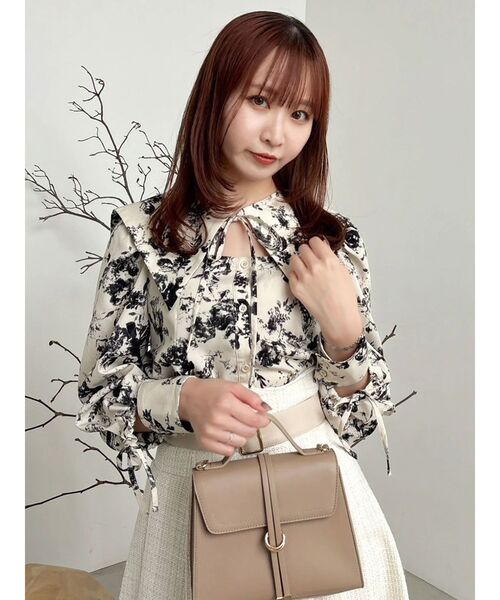 dazzlin（ダズリン）の「オープンリボンブラウス（シャツ/ブラウス・レディース・オフホワイト/ベージュ/ピンク/アイボリー・FREE）」の9枚目の写真