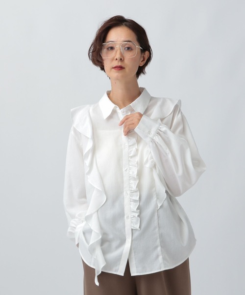 LEPSIM(レプシィム)の「アシメフリルシャツ 582419(シャツ/ブラウス・レディース・ベージュ/ブラック/オフホワイト・FREE)」の6枚目の写真