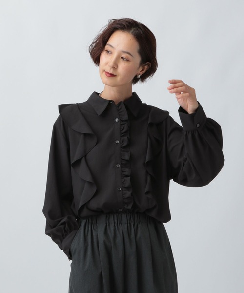 LEPSIM(レプシィム)の「アシメフリルシャツ 582419(シャツ/ブラウス・レディース・ベージュ/ブラック/オフホワイト・FREE)」の11枚目の写真