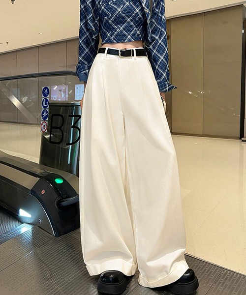 Kuroba(クロバ)の「タックワイドパンツ ベルト付き(その他パンツ・レディース・ベージュ/オフホワイト・S/L/M)」の6枚目の写真