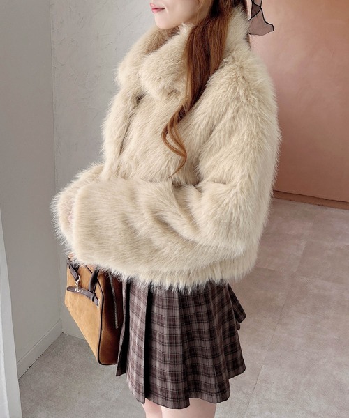 INGNI（イング）の「マグネットボタンスタンドカラーエコファーコート（ブルゾン・レディース・ブラック/ミックスグレー/アイボリー/ベージュ/ブラウン系8/グレー系その他4・M）」の10枚目の写真