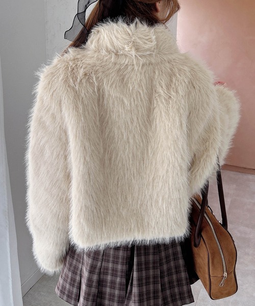 INGNI（イング）の「マグネットボタンスタンドカラーエコファーコート（ブルゾン・レディース・ブラック/ミックスグレー/アイボリー/ベージュ/ブラウン系8/グレー系その他4・M）」の12枚目の写真