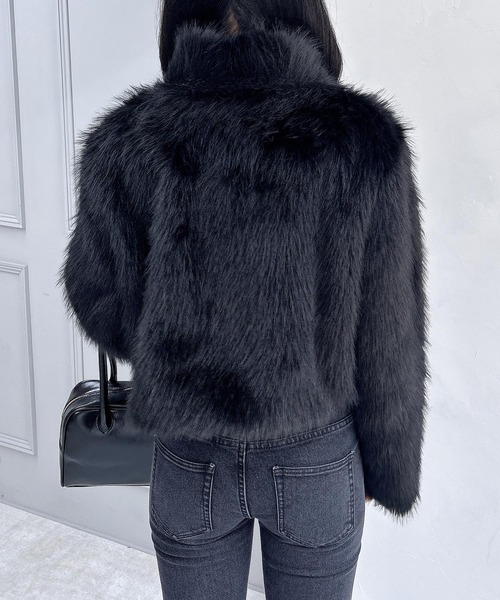 INGNI（イング）の「マグネットボタンスタンドカラーエコファーコート（ブルゾン・レディース・ブラック/ミックスグレー/アイボリー/ベージュ/ブラウン系8/グレー系その他4・M）」の9枚目の写真