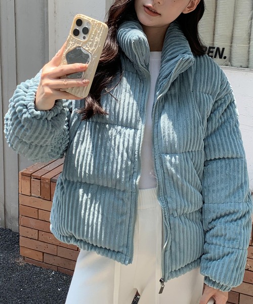 ARCADE（アーケード）の「コーデュロイ 中綿入り ダウン風ジャケット/オーバーサイズ ショート丈 -ARCADE Limited Line-（ダウンジャケット/コート・レディース・ブラック/アイボリー/ブルー/ブラウン/ピンク・S/M/L）」の9枚目の写真