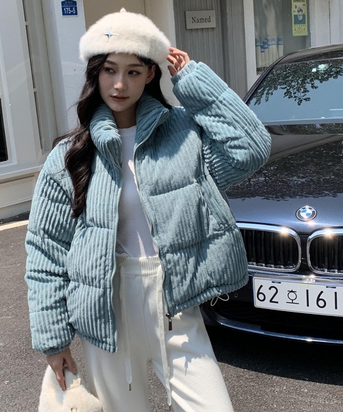 ARCADE（アーケード）の「コーデュロイ 中綿入り ダウン風ジャケット/オーバーサイズ ショート丈 -ARCADE Limited Line-（ダウンジャケット/コート・レディース・ブラック/アイボリー/ブルー/ブラウン/ピンク・S/M/L）」の7枚目の写真