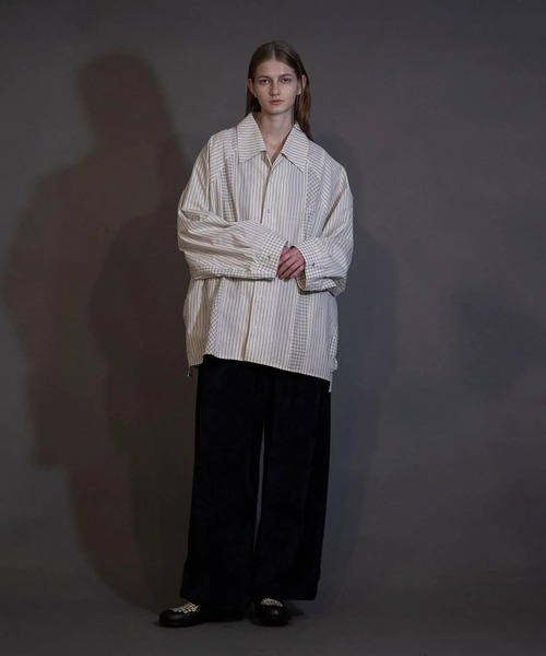 my beautiful landlet（マイビューティフルランドレット）の「【my beautiful landlet】 CHENILLE KNIT WIDE EASY PANTS（その他パンツ・メンズ・ベージュ/ネイビー/イエロー/グリーン/ブラック・1/2/0）」の2枚目の写真