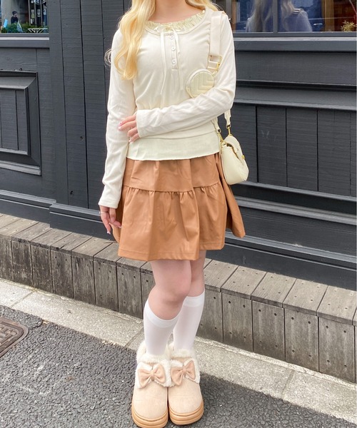 Mejoul（メジュール）の「フリルリボンレイヤード風リブヘンリートップス（Tシャツ/カットソー・レディース・ホワイト/グレー/ブラック/アイボリー/レッド・L/M）」の22枚目の写真