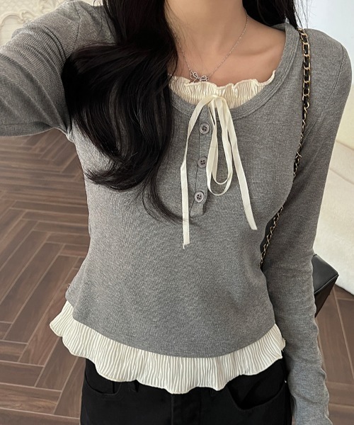 Mejoul（メジュール）の「フリルリボンレイヤード風リブヘンリートップス（Tシャツ/カットソー・レディース・ホワイト/グレー/ブラック/アイボリー/レッド・L/M）」の16枚目の写真