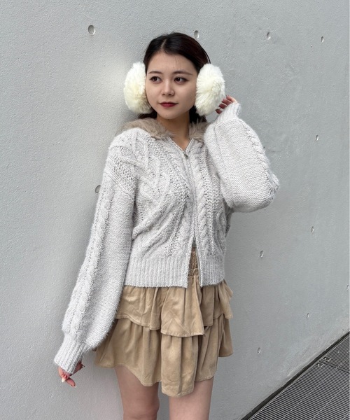 one way(ワンウェイ)の「ファー付きニットパーカー(ニット/セーター・レディース・ピンク/ホワイト/グレー・FREE)」の13枚目の写真