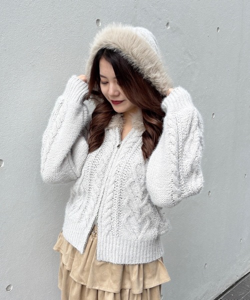 ファー付きニットパーカー（ニット/セーター）｜one way（ワンウェイ