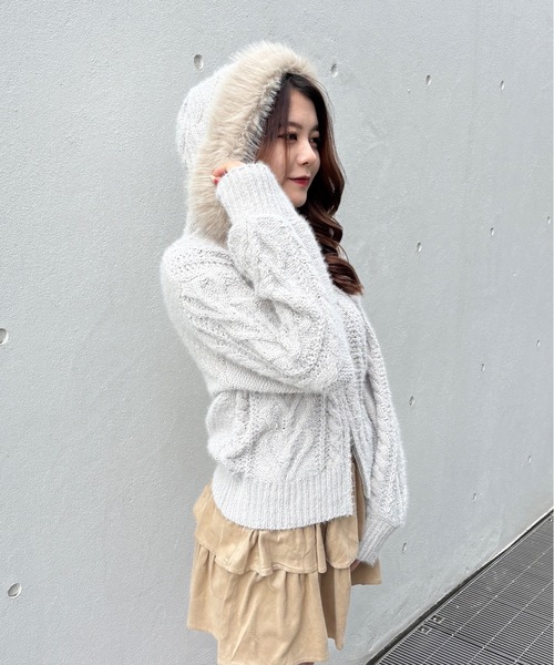 one way(ワンウェイ)の「ファー付きニットパーカー(ニット/セーター・レディース・ピンク/ホワイト/グレー・FREE)」の17枚目の写真